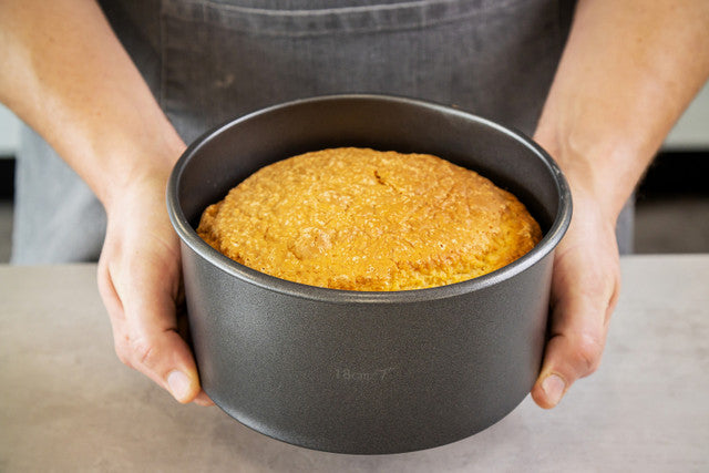 Round Cake Tin Loose Base Heavy Duty